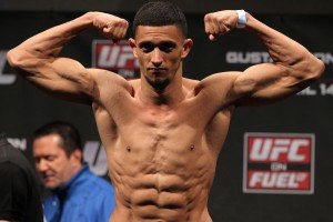 Yoislandy Izquierdo and Rafaello Oliveira meet at UFC 148